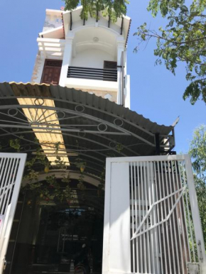 Khách sạn chinh quỳnh